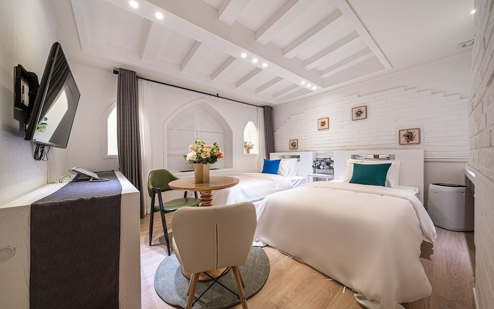 Фото Seocho Toad Hotel