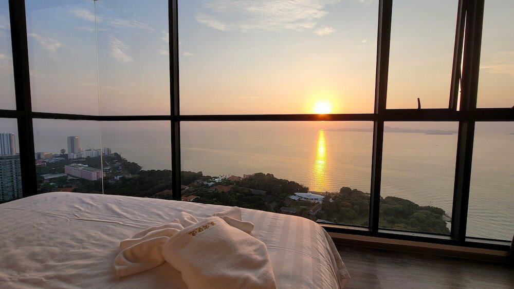 Фото Sea view 253 The Base Central Pattaya