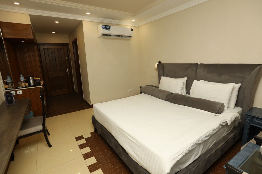 Фото Magnum Swiss Inn