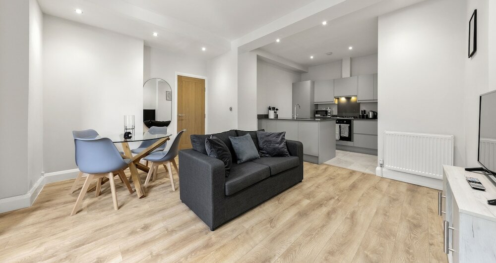 Фото Brand New Unique 2 Bedroom Apartment