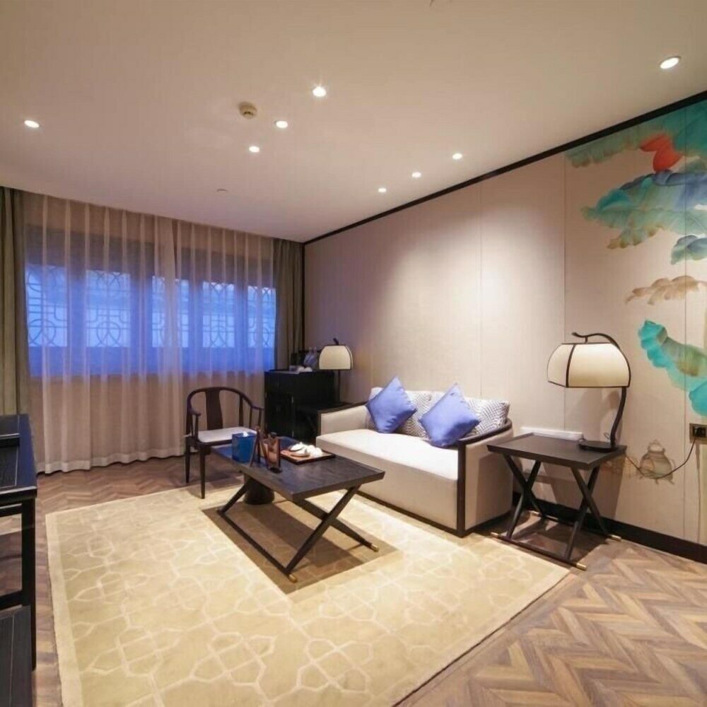 Фото Sanfang Qixiang Shuxiang Wenru Hotel