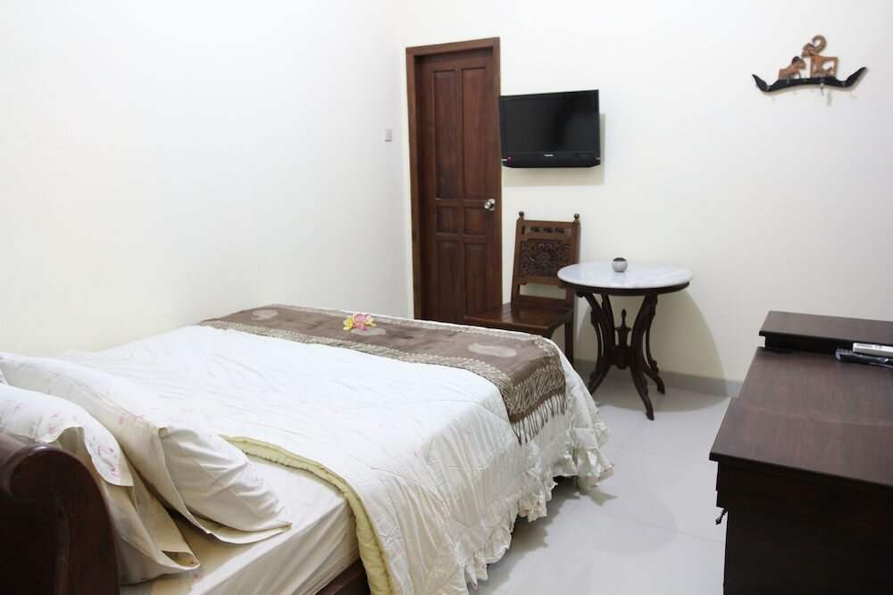 Фото Griya Yunika Homestay