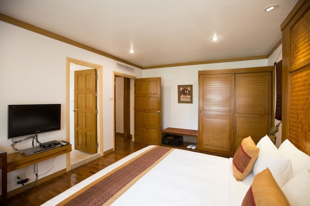 Фото The Tarntawan Hotel Surawong Bangkok