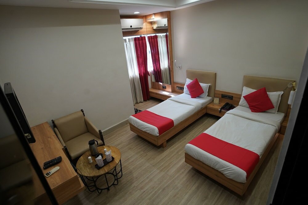 Фото Hotel Gokul
