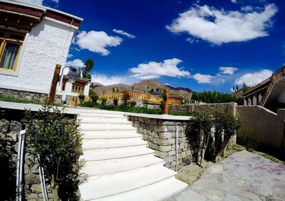 Фото Saboo Resorts