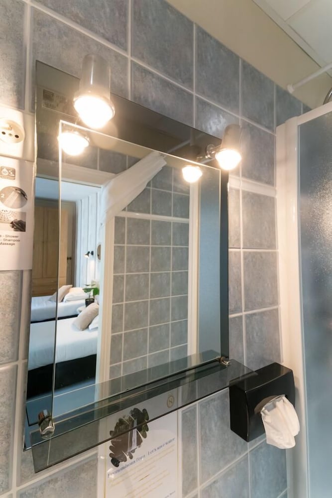 Фото Nouvel Hotel Paris