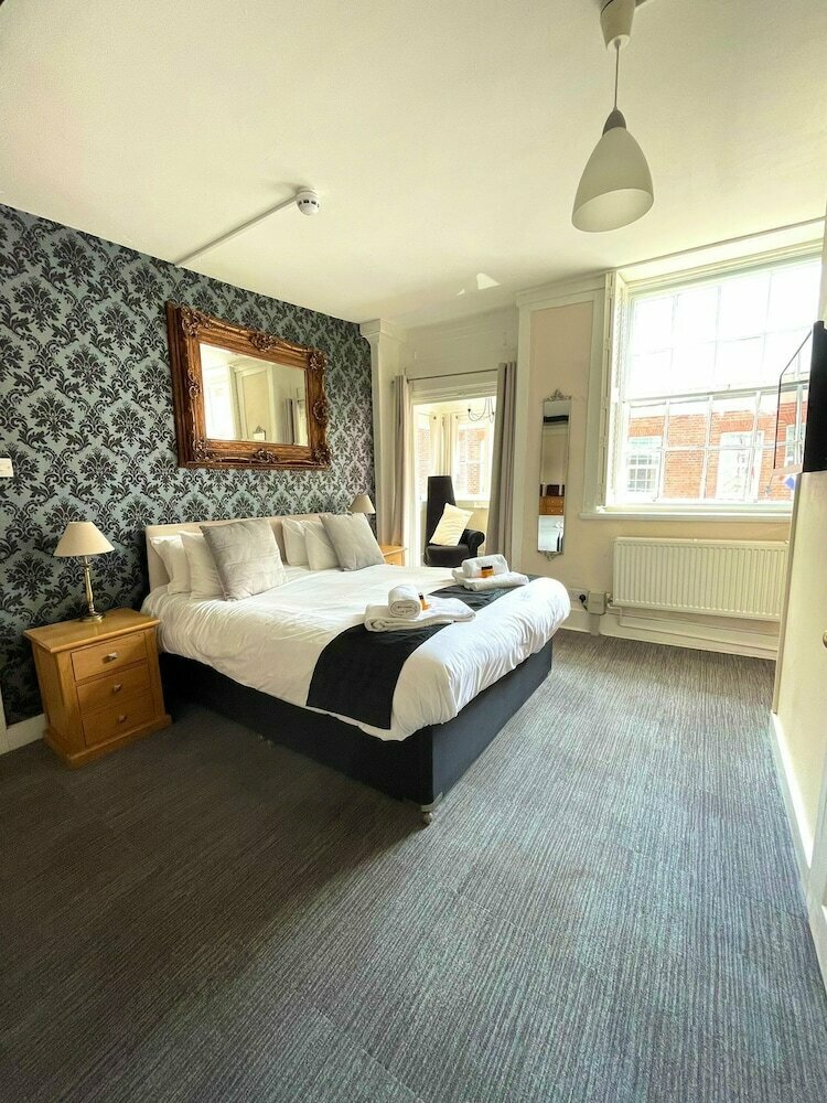 Hotel The Crown And Cushion, Berkshire County, photo