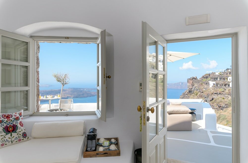 Фото Iconic Santorini by Sandglass