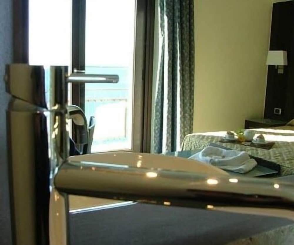 Фото Hotel La Lucertola