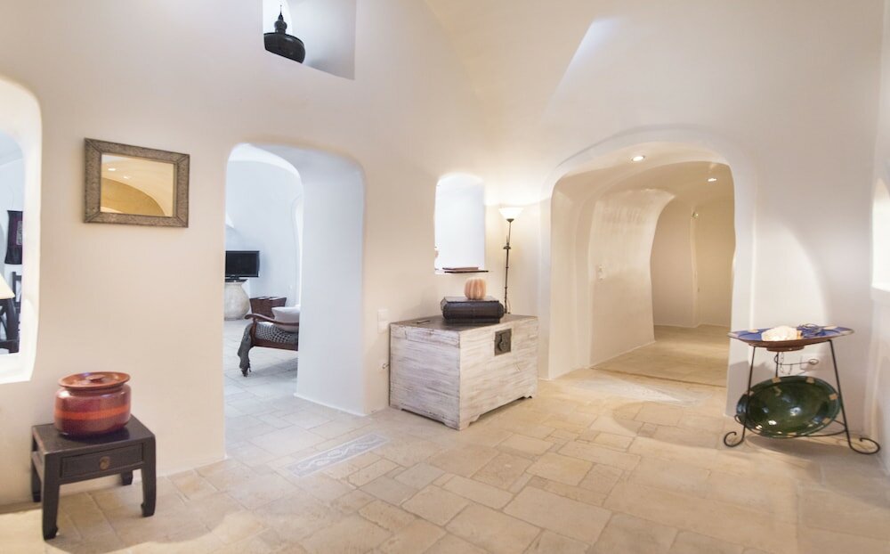 Фото Heliophos Boutique Caves