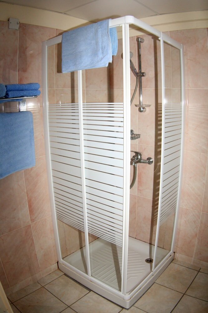 Фото Larnaca Bay Suites