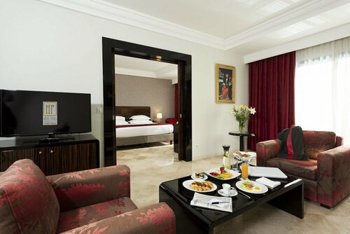 Гостиница Occidental Lac Tunis в Тунисе