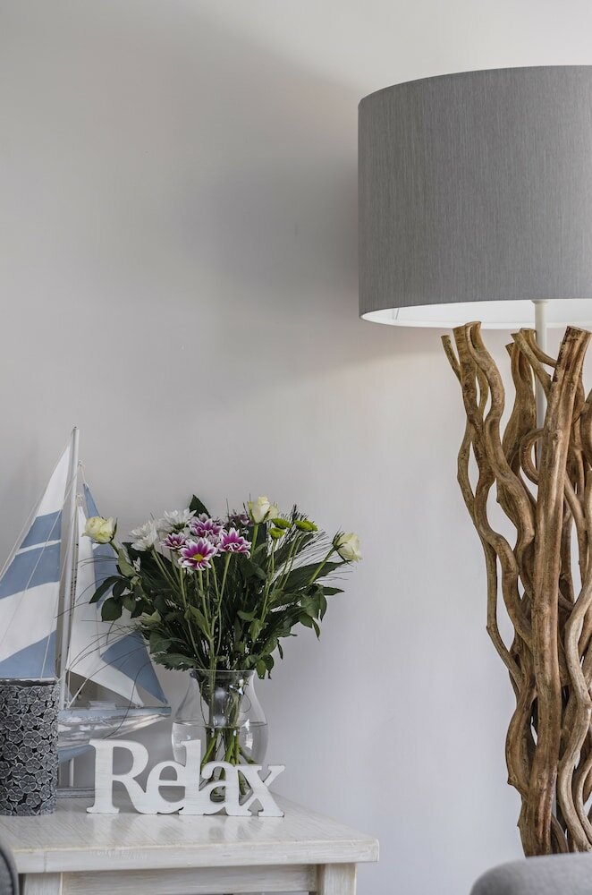 Фото Admiral's Lodge Guest House B & B