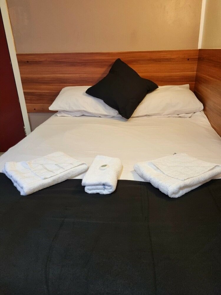 Фото The New Royal Windsor Hotel