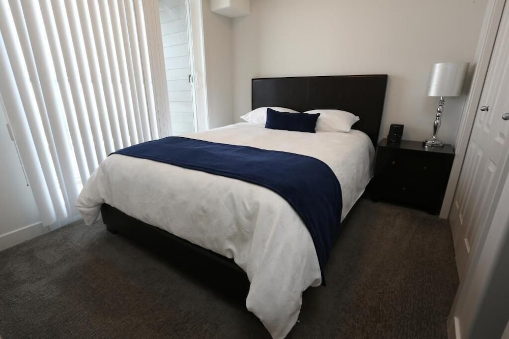 Фото East Village Suites