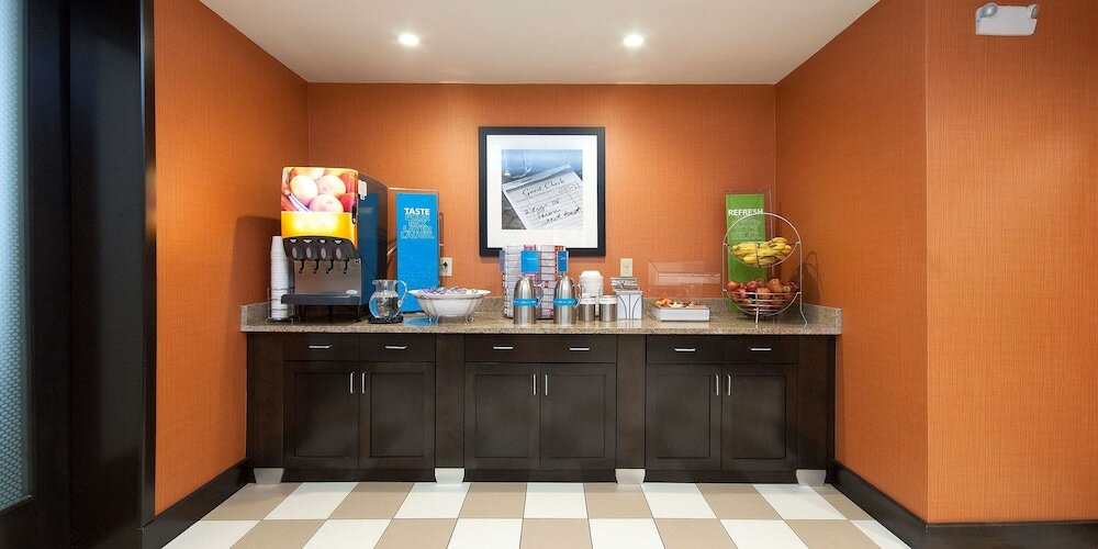 Фото Hampton Inn & Suites Seneca-Clemson Area