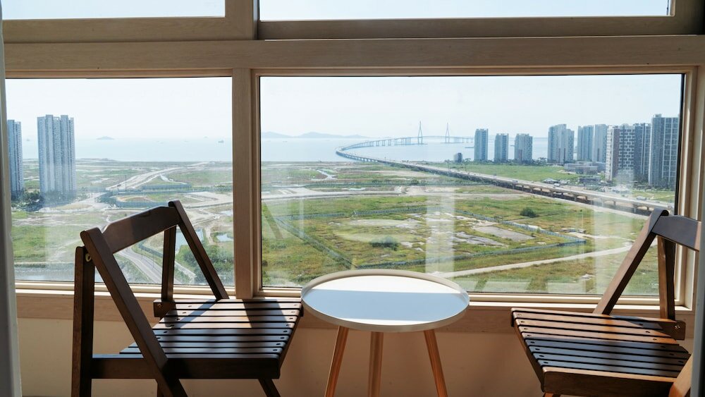 Фото The November Stay in Landmark