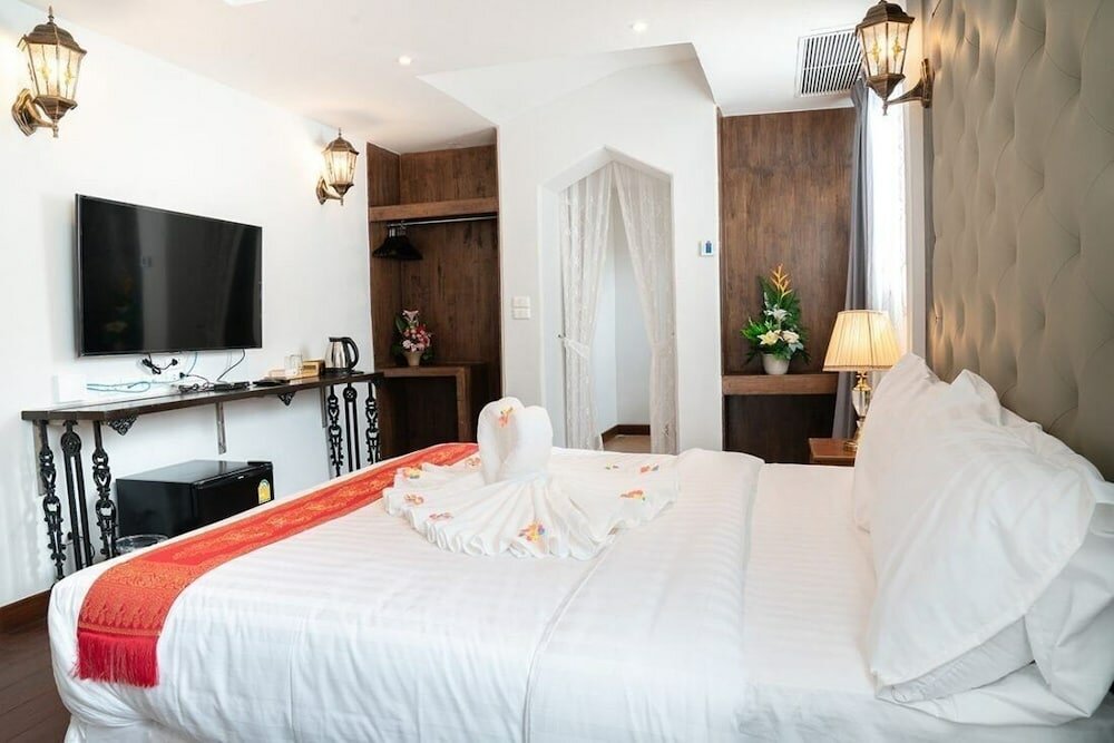 Фото Athena Hotel Bangkok