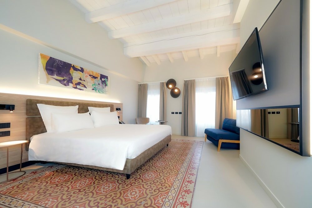 Фото Bergamo Inn 21