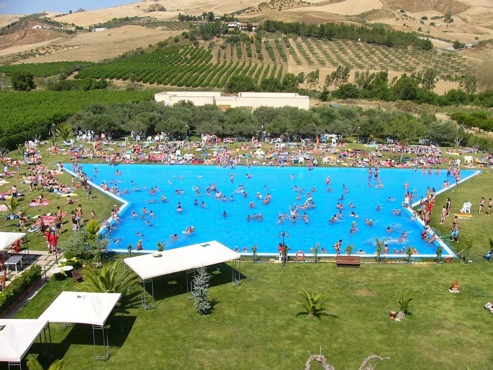 Фото Hotel Villa Giatra