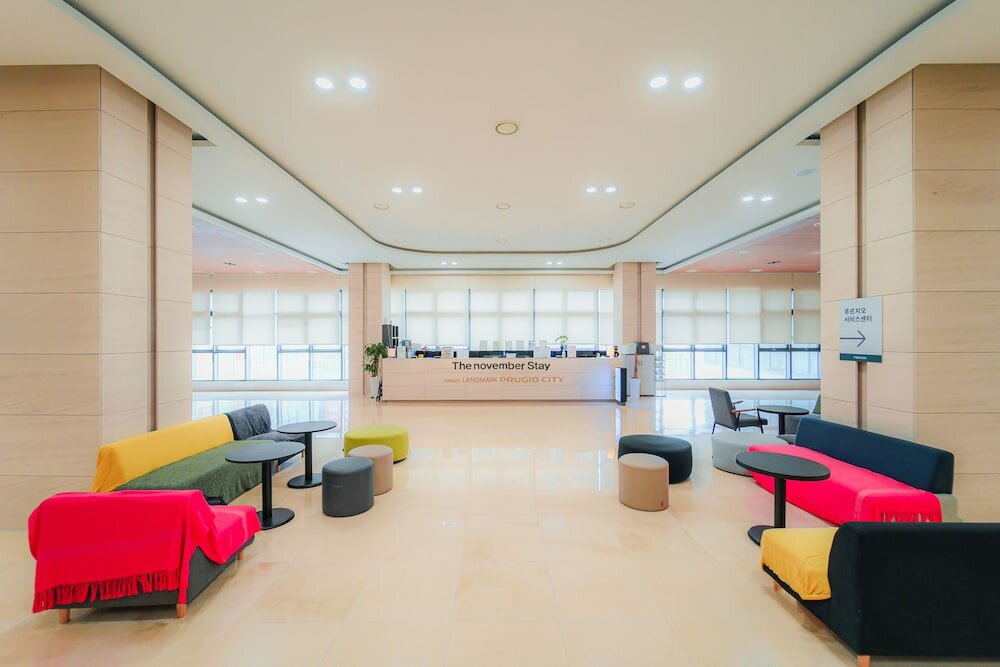 Фото The November Stay in Landmark