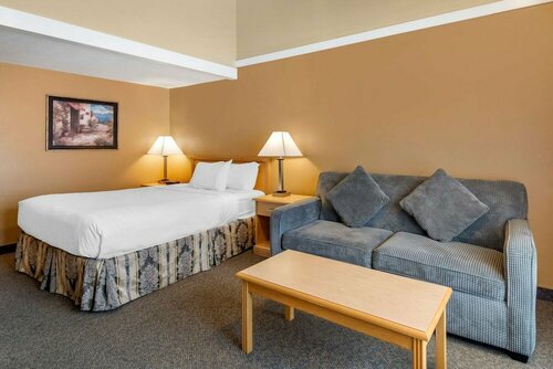 Гостиница Econo Lodge Inn & Suites