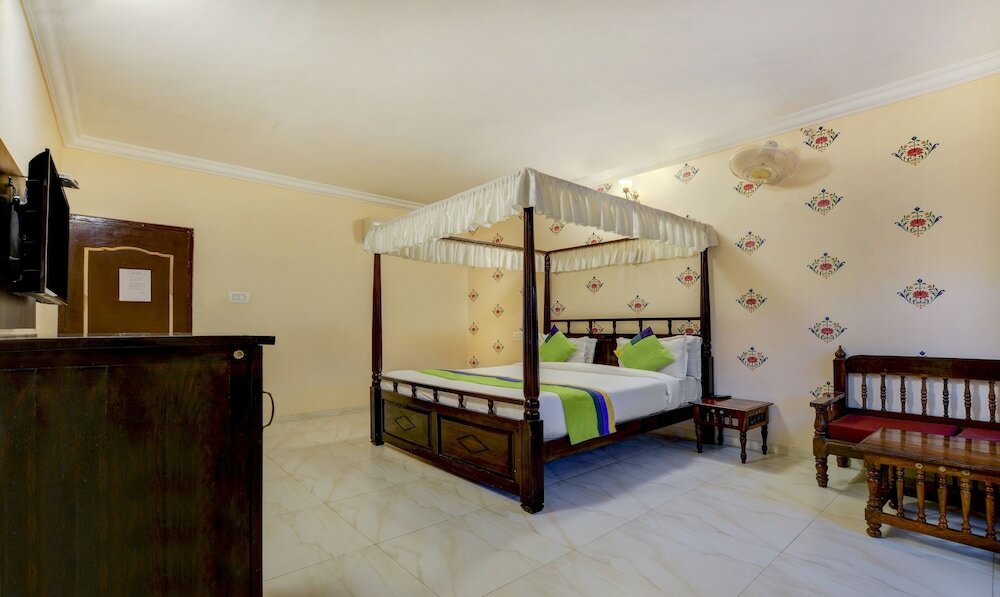 Фото Treebo Trend Hotel Kumbhal Castle With Valley View