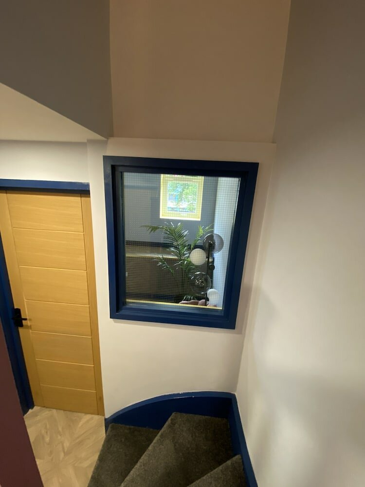 Фото Aaron Wise - 51 Fitzhamon