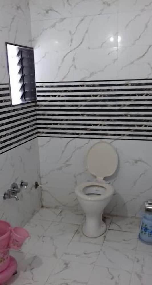 Фото Hotel Surbhi