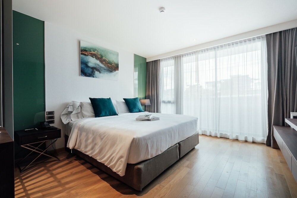 Фото Montana Hotel & Residence