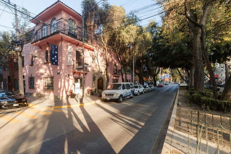 Гостиница Sonder at Taman Condesa в Мехико