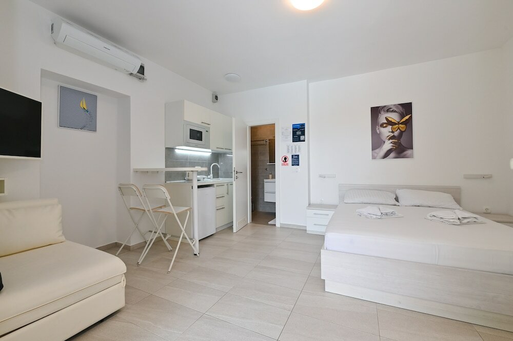 Фото Seagull Apartments & Studios