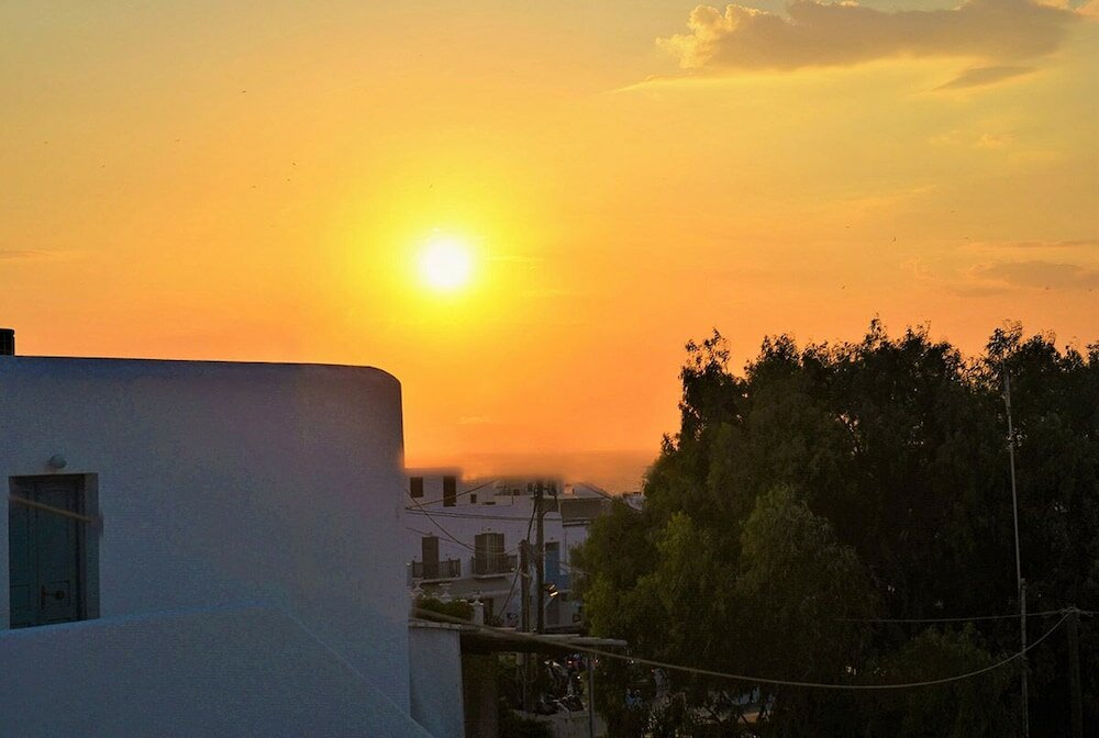 Фото Melesios Mykonos Town Studios