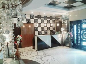 Гостиница Gulberg Continental Hotel