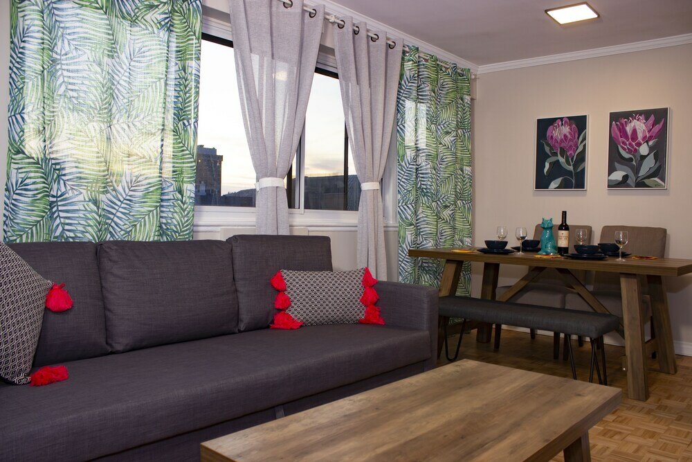 Фото Golden Castle In Montreal