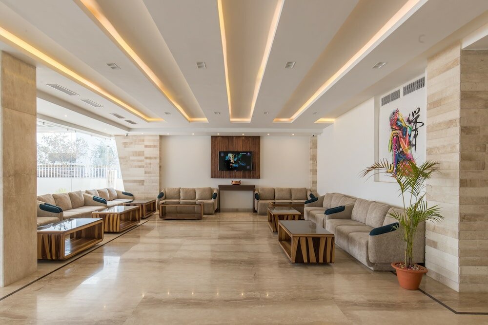 Фото Mourya Hotel Pvt. Ltd