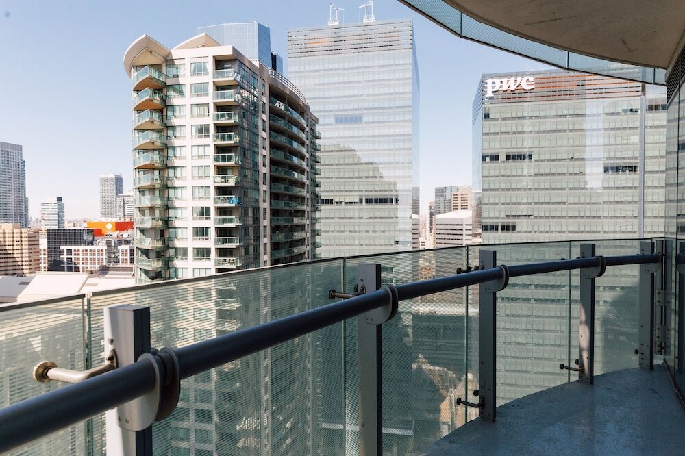 Фото The Bay Suites - Entertainment Dist