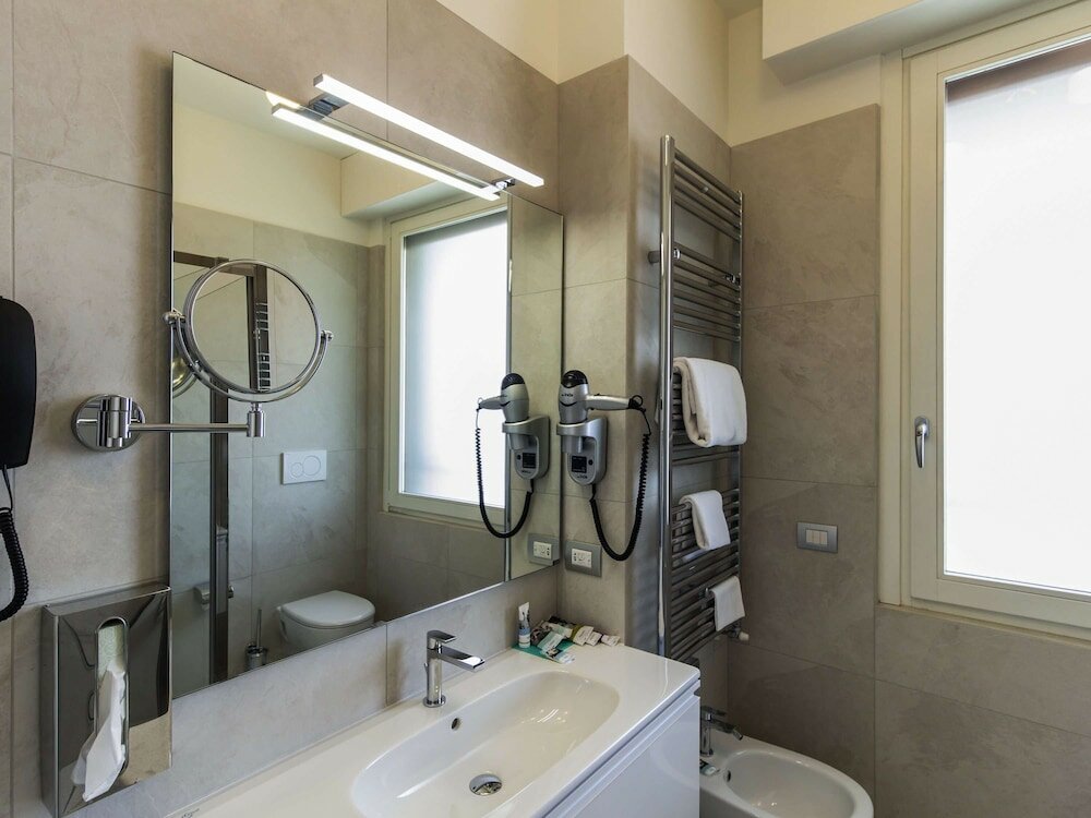 Фото Hotel Mercure Milano Solari 