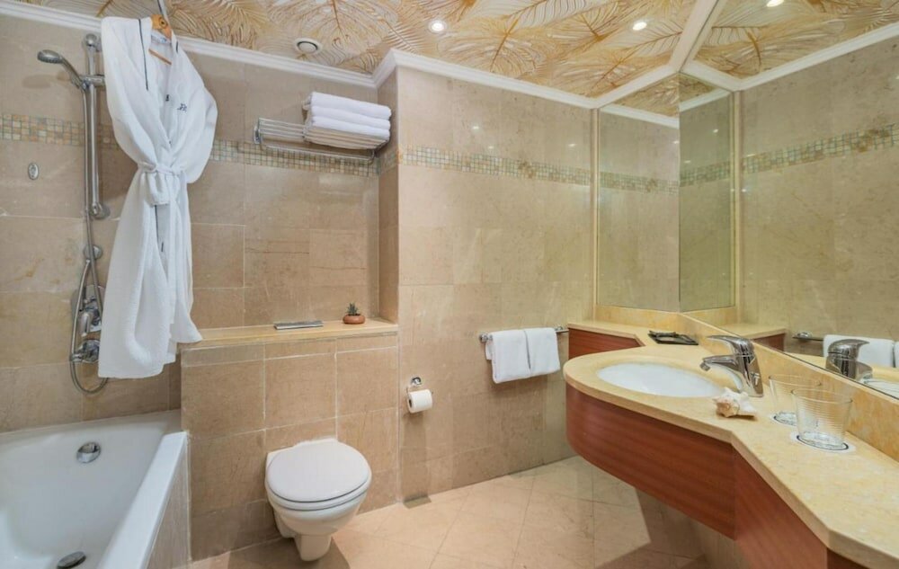 Фото Brown Red Sea