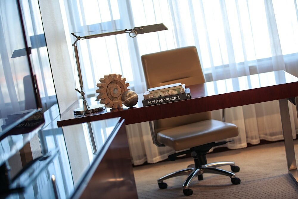 Фото Renaissance Tianjin Lakeview Hotel