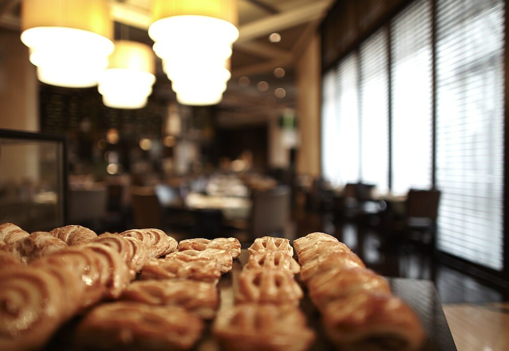 Фото Renaissance Tianjin Lakeview Hotel