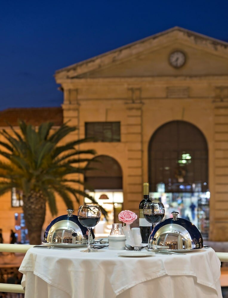 Фото Kydon, The Heart City Hotel