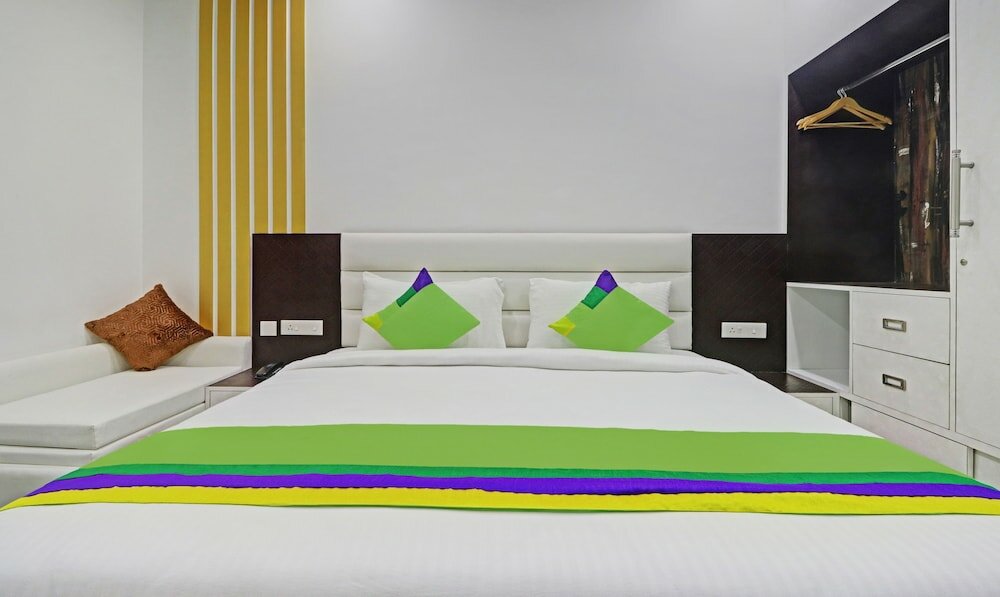 Фото Treebo Trend Kanopy Greens