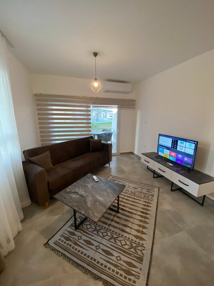 Фото Апартаменты Cornelius Pool