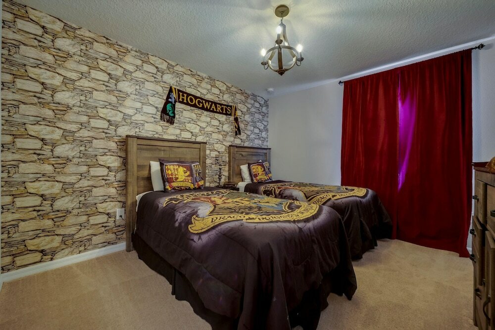 Фото Erin's Windsor at Westside Vacation Home