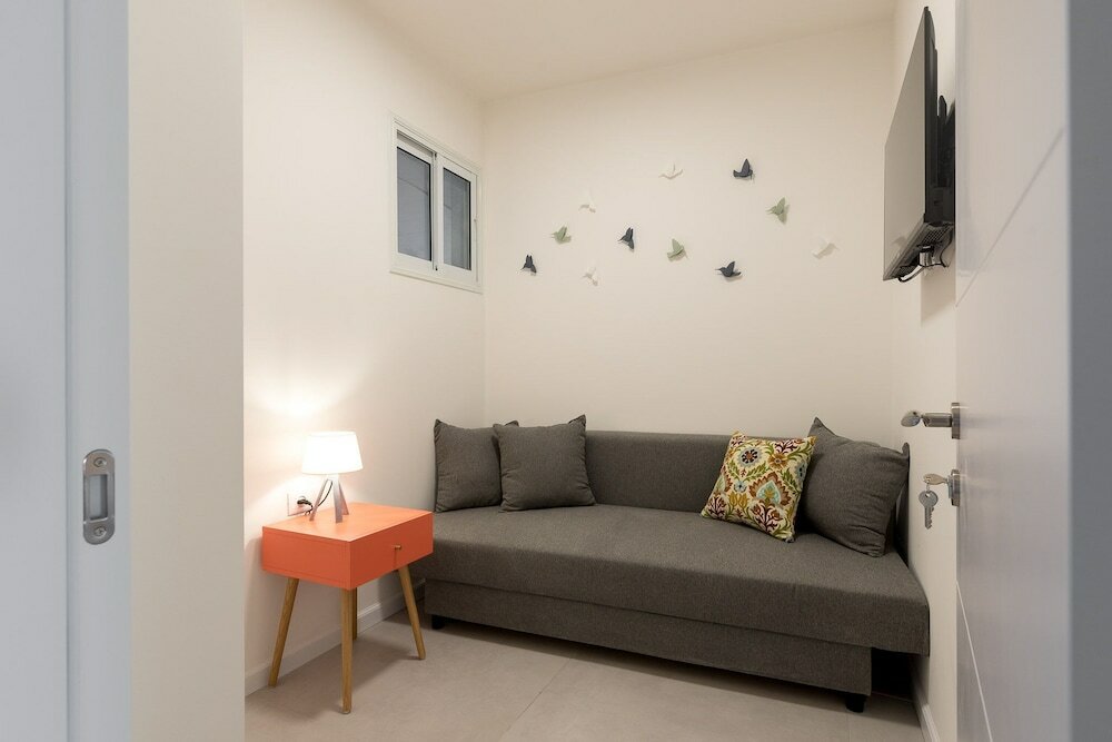 Фото 2Bedroom Apartment in Neot Golf Compound