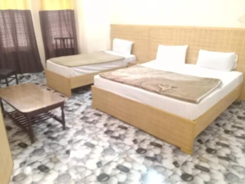 Хостел Al-Hateem Hotel в Равалпинди