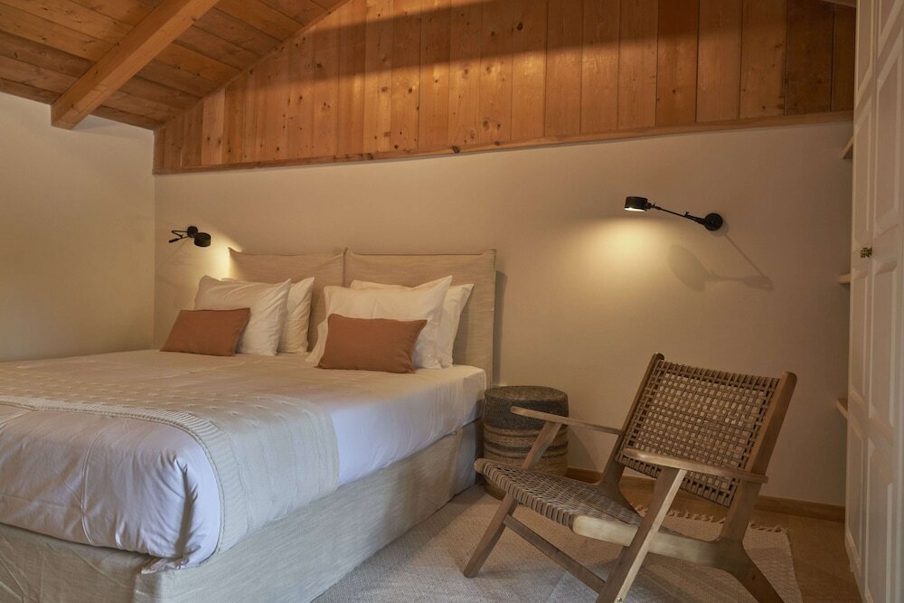 Фото Mandraki Beach Resort - Adults Only