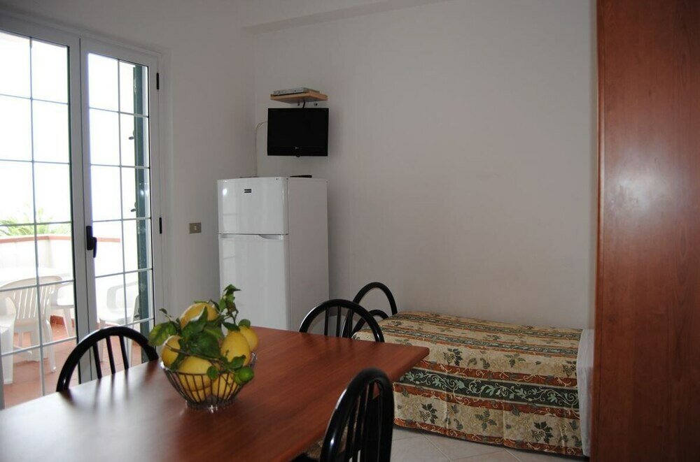 Фото Residence Limoneto Capo Vaticano