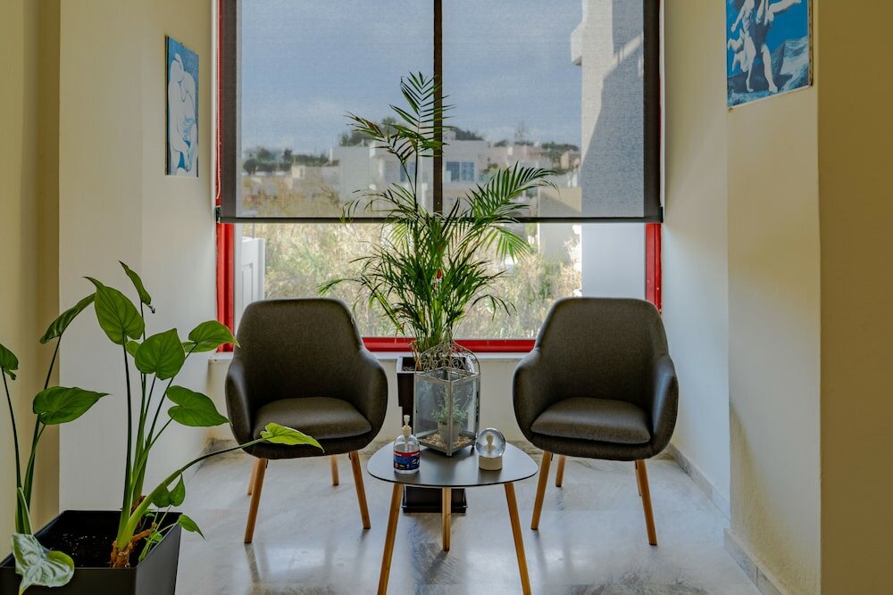 Фото Saint-Trope Studios